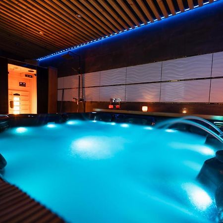 4K Jacuzzi Apartament بييلسكو بياوا المظهر الخارجي الصورة