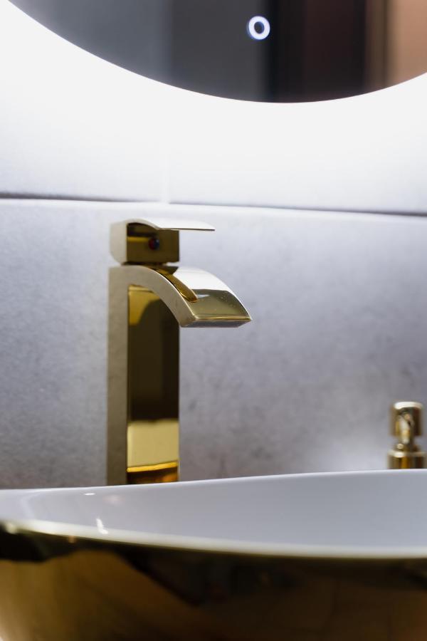 4K Jacuzzi Apartament بييلسكو بياوا المظهر الخارجي الصورة