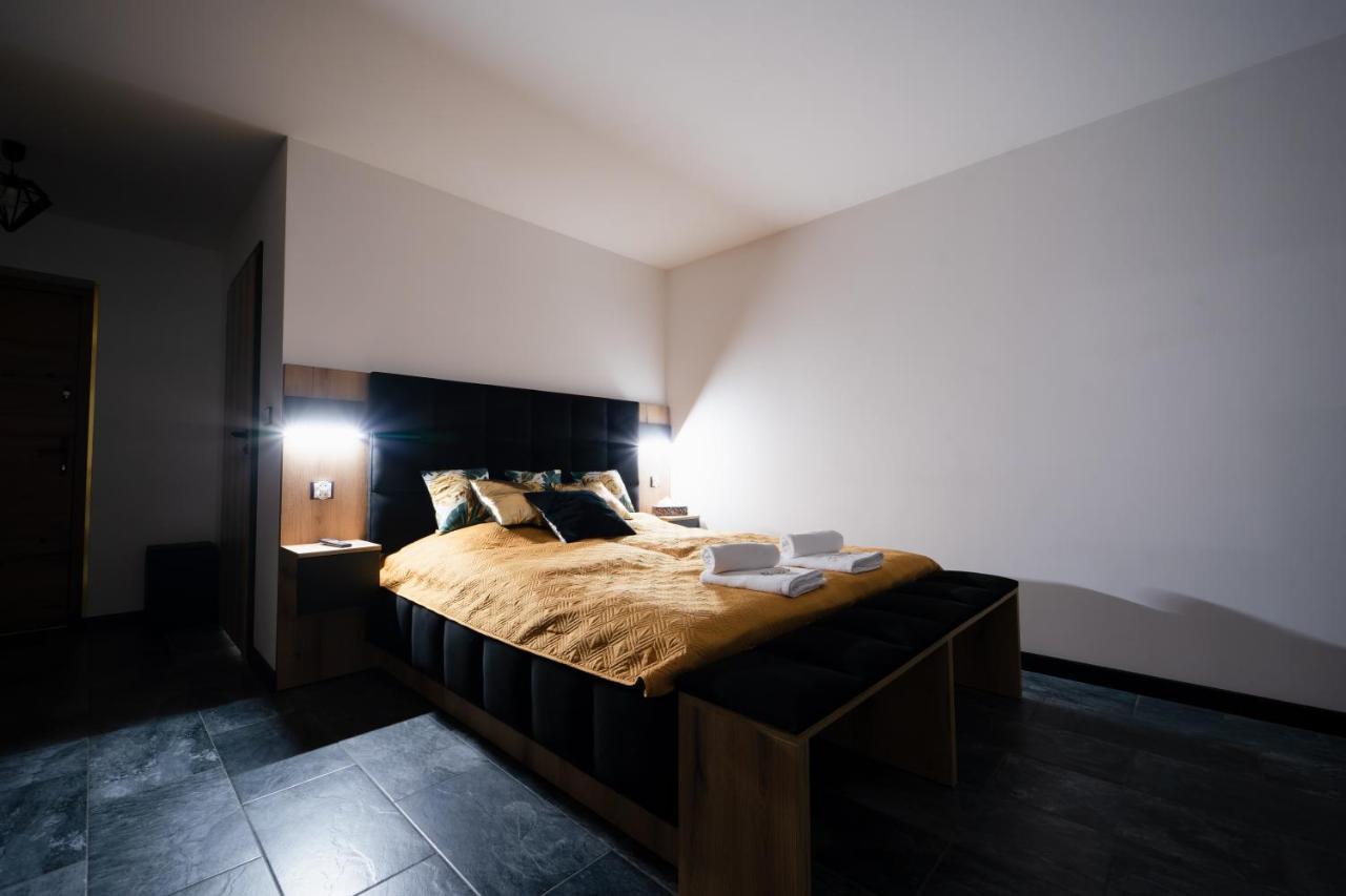 4K Jacuzzi Apartament بييلسكو بياوا المظهر الخارجي الصورة