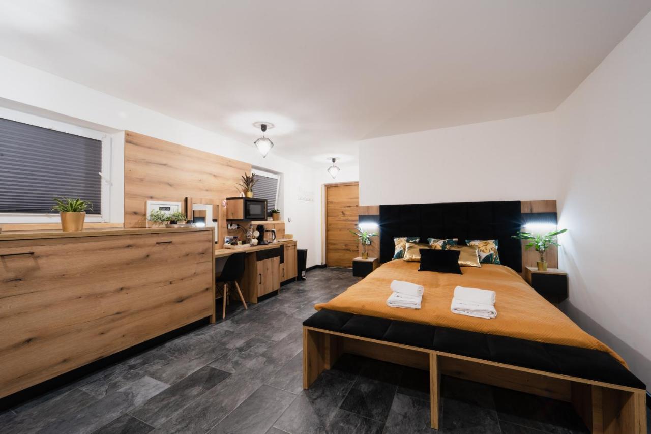 4K Jacuzzi Apartament بييلسكو بياوا المظهر الخارجي الصورة