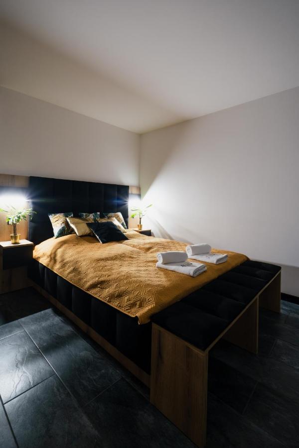 4K Jacuzzi Apartament بييلسكو بياوا المظهر الخارجي الصورة